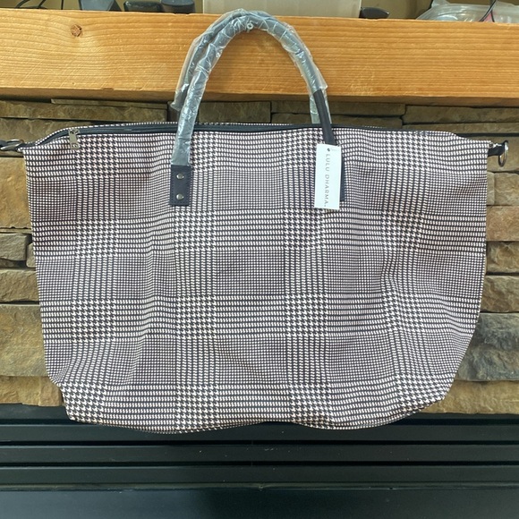 Lulu Dharma Frasier weekender travel carry-on bag pink roomy shoulder strap new - Picture 2 of 5